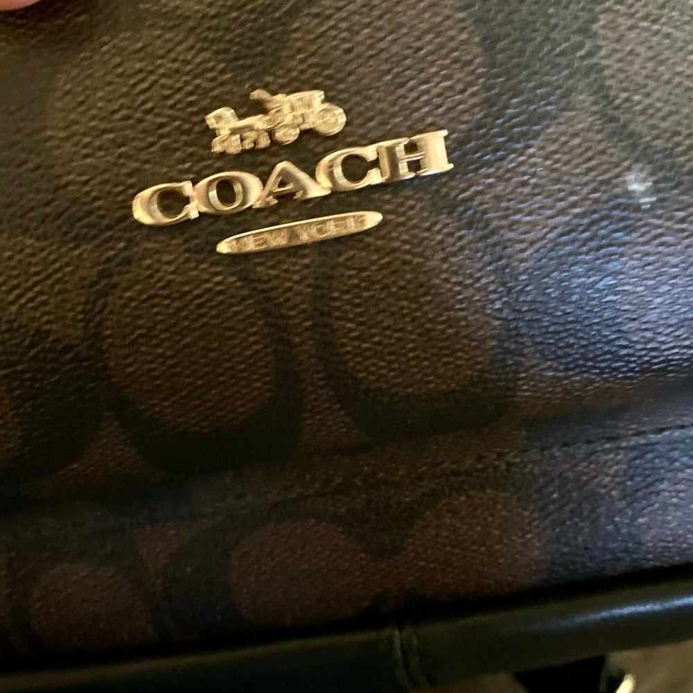 Court Backpack In Signature Canvas - Picture 6 of 10
